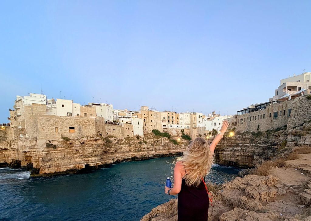 Viešnia prie Polignano a Mare uolų